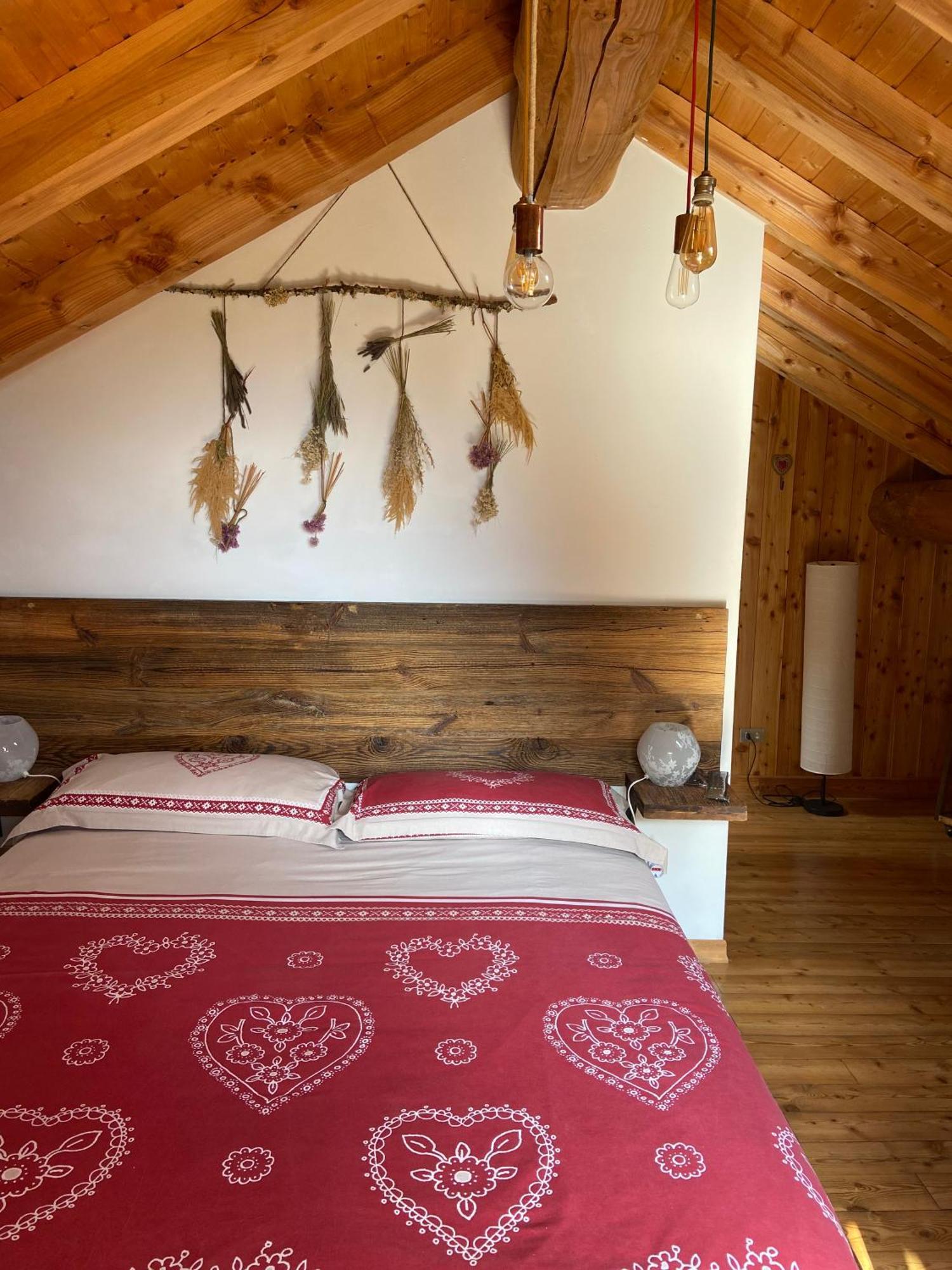 B&B Marcellina Bard Exteriör bild